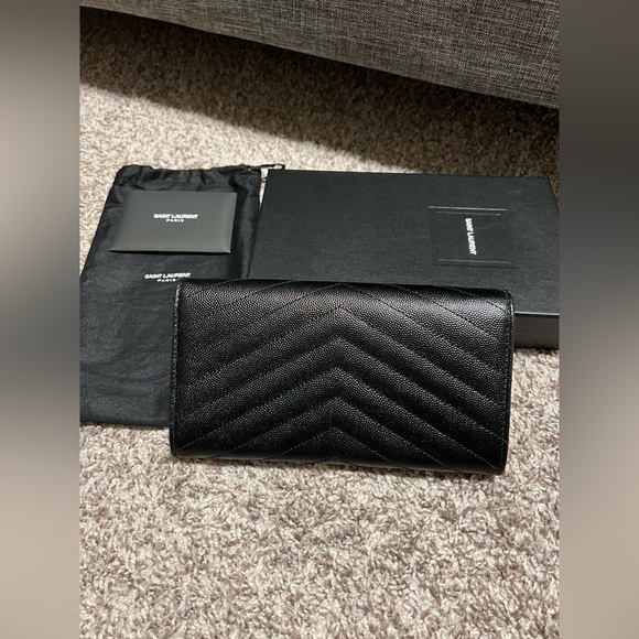 ✖️SOLD✖️AUTH YSL Cassandre Matelasse Large Flap Wallet in Black SHW - Picture 2 of 6